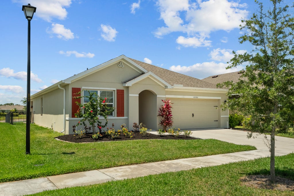 Photo of 10760 SW CREMONA Way, Port Saint Lucie, FL 34987 (MLS # B26076359)