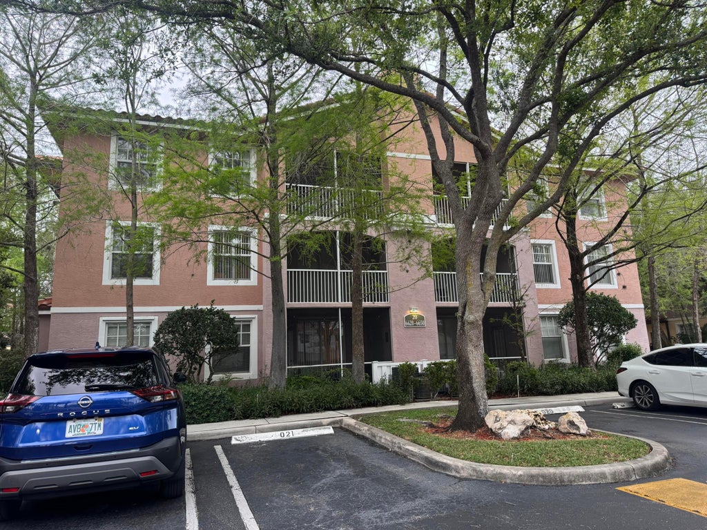 Photo of 6650 W Sample Road #6650, Coral Springs, FL 33067 (MLS # B26066946)