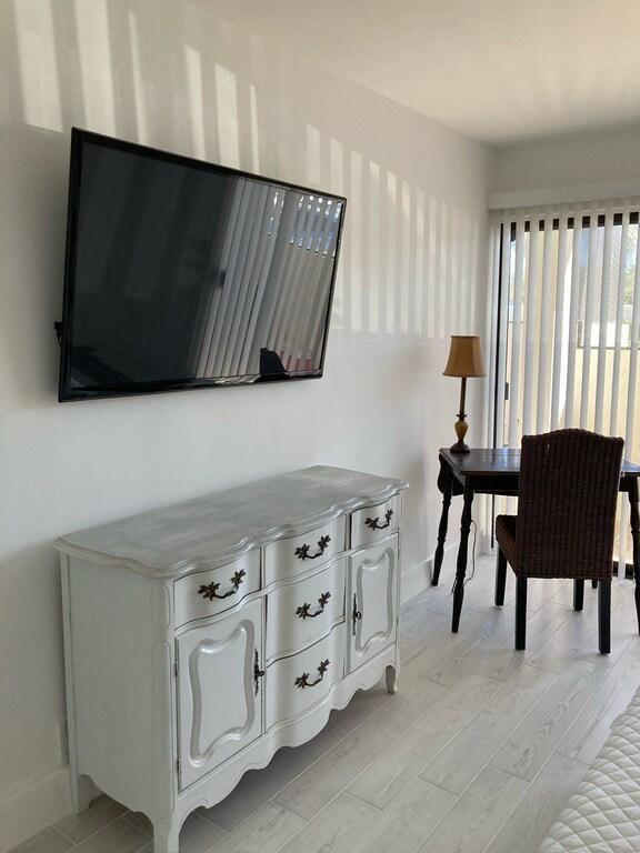 GREEN TURTLE COVE - Residential