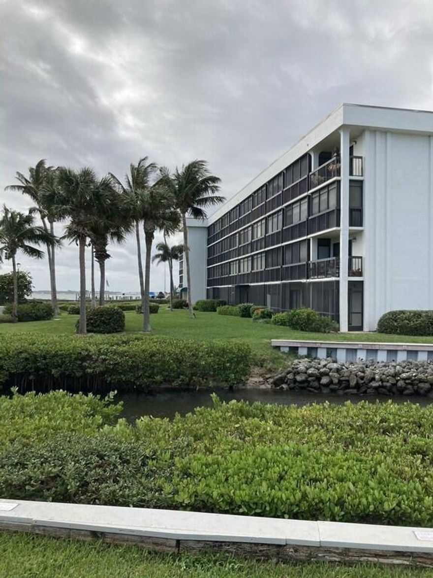 LIVE FLORIDA LIFESTYLE JUST A FEW STEPS FROM THE OCEAN FULLY FURNISHED AN COMPLETE RENOVATION FROM TOP TO BOTTOM 2 BEDROOM 2 BATH CONDO IS LOCATED IN THE EXTREMELY DESIRABLE GREEN TURTLE COVE COMMUNITY, THIS CONDO HAS PRIVATE ENTRY THOUGH THE PORCH RIGHT IN FRONT FOR EASY ACCESS. LOCATED IN THE INTERCOSTAL WATERWAYS, LOCATED DIRECTLY ACROSS THE STREET FROM THE OCEAN AND THE HUTCHINSON SHORES AND SPA AND RESORT, CONDO IS VERY CLOSE TO DOWNTOWN JENSEN BEACH.  NEW ROOF AND FRESHLY PAINTED ON THE OUTSIDE AND PARKING LOT HAS BEEN RE-PAVED. PROPERTY CAN BE RENTED 3 TIMES A YEAR, 2 MONTH MINIMUM.