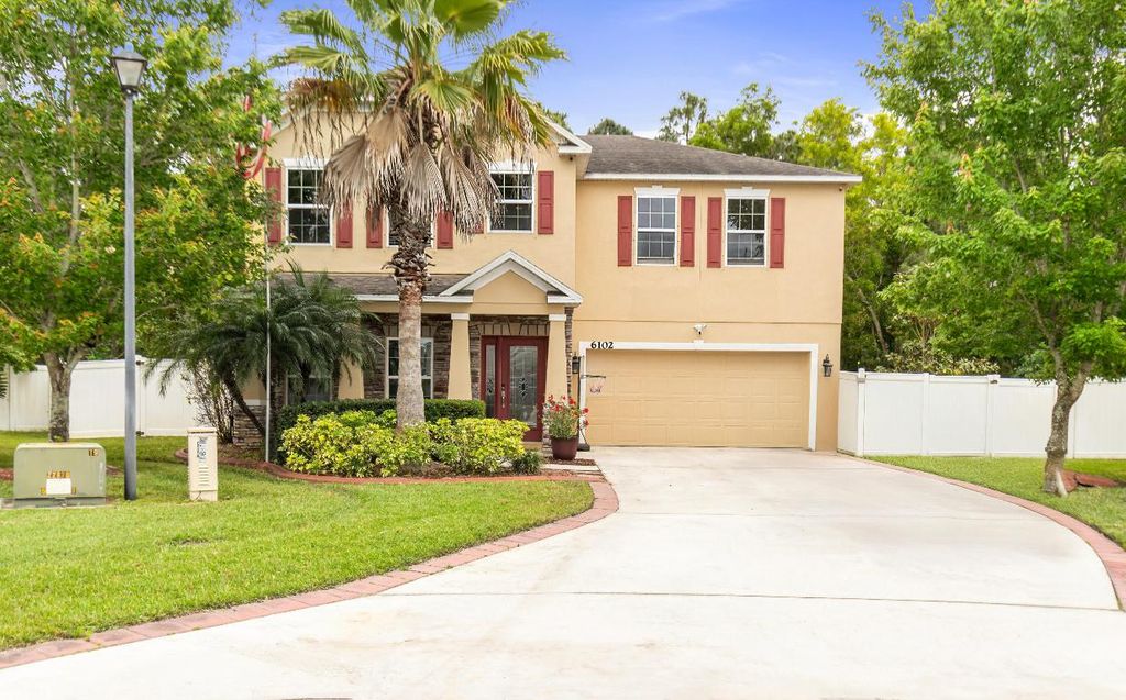 Photo of 6102 NW Painted Bunting Court, Port Saint Lucie, FL 34986 (MLS # R11077676)