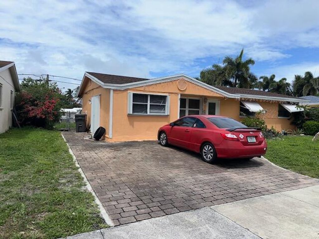 Photo of 3745 3745 Atlantic Road, Palm Beach Gardens, FL 33410 (MLS # B26012916)