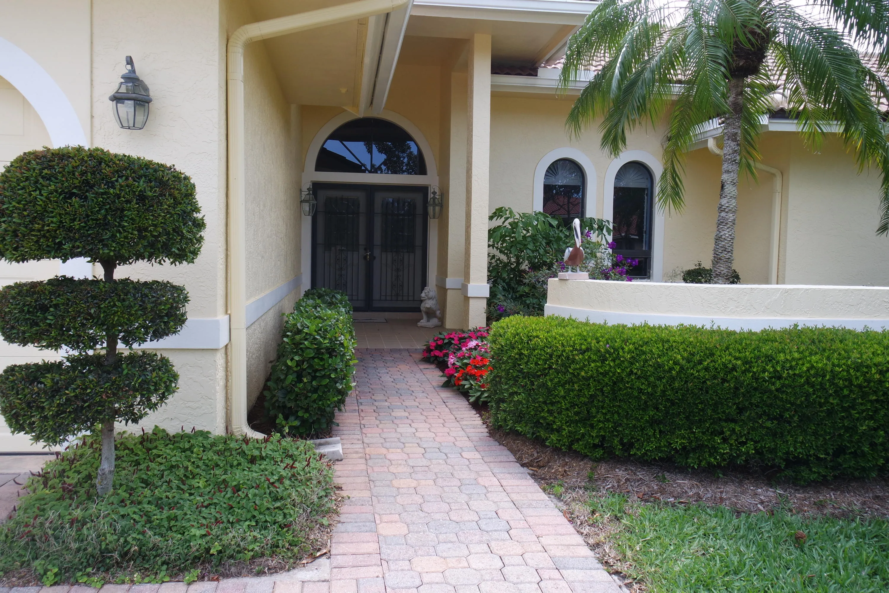 1321 NW Lancewood Terr  