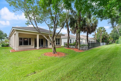 Photo of 12391 NW 78th Manor NW, Parkland, FL 33076 (MLS # B26044560)