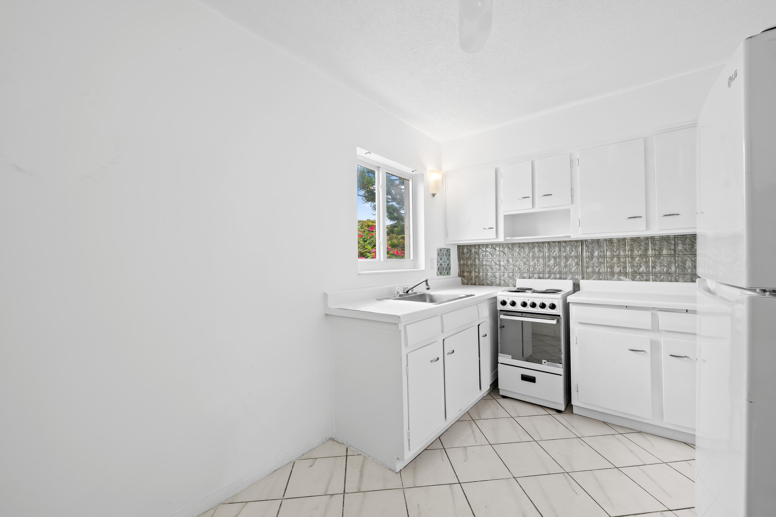 2601 NE 1st Street 17