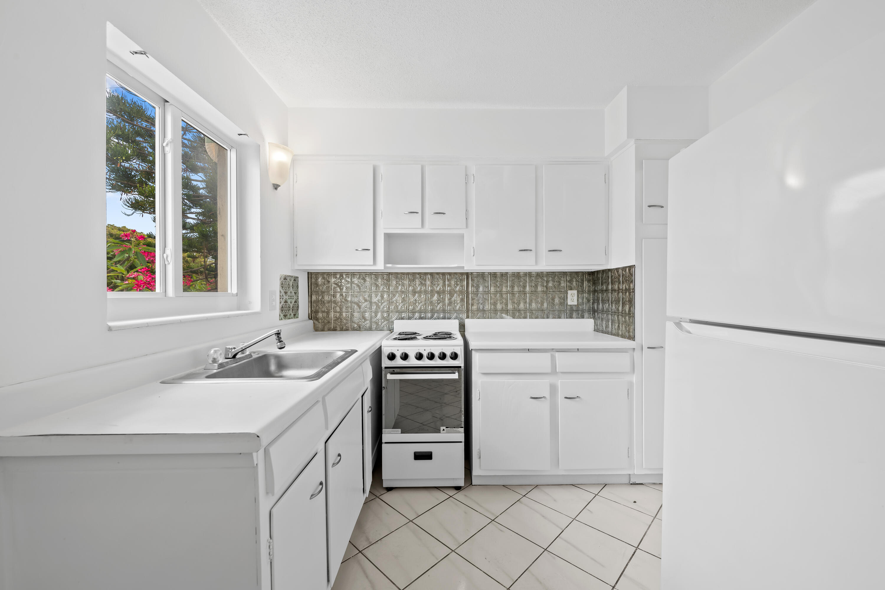 2601 NE 1st Street 17