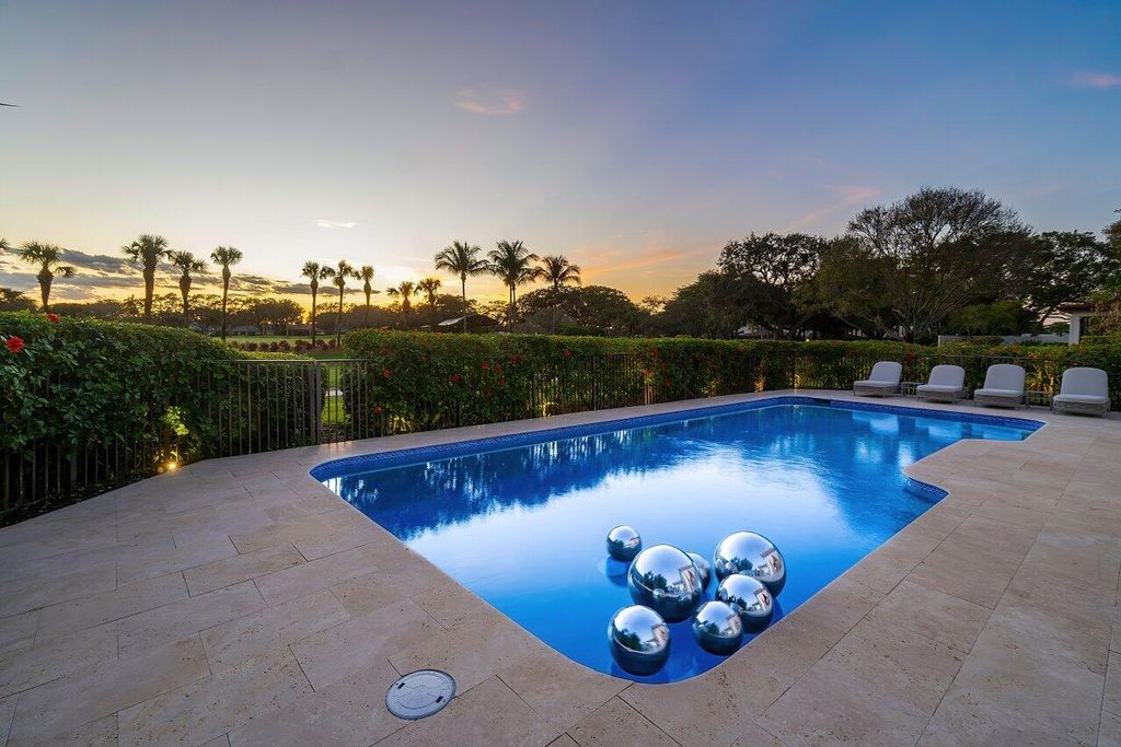 Photo of 3 Bristol Lane, Boynton Beach, FL 33436 (MLS # R10957456)