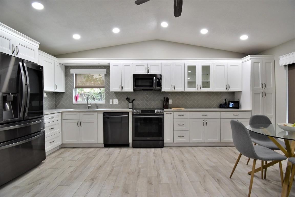 Country Lane Estates - Residential Lease