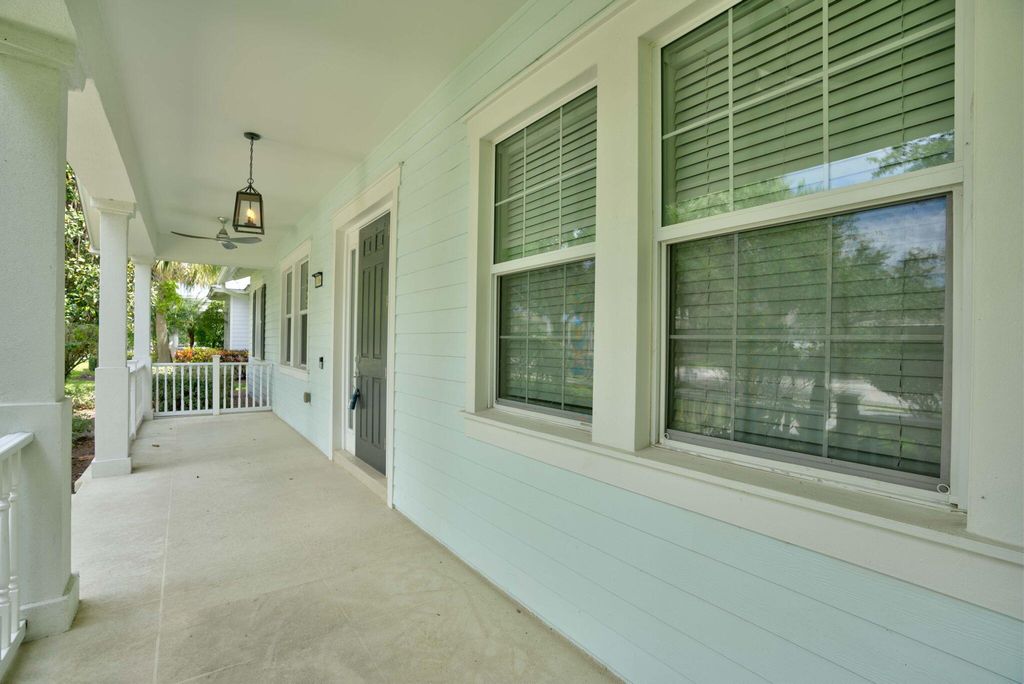 Photo of 1406 Dakota Drive, Jupiter, FL 33458 (MLS # R10977387)