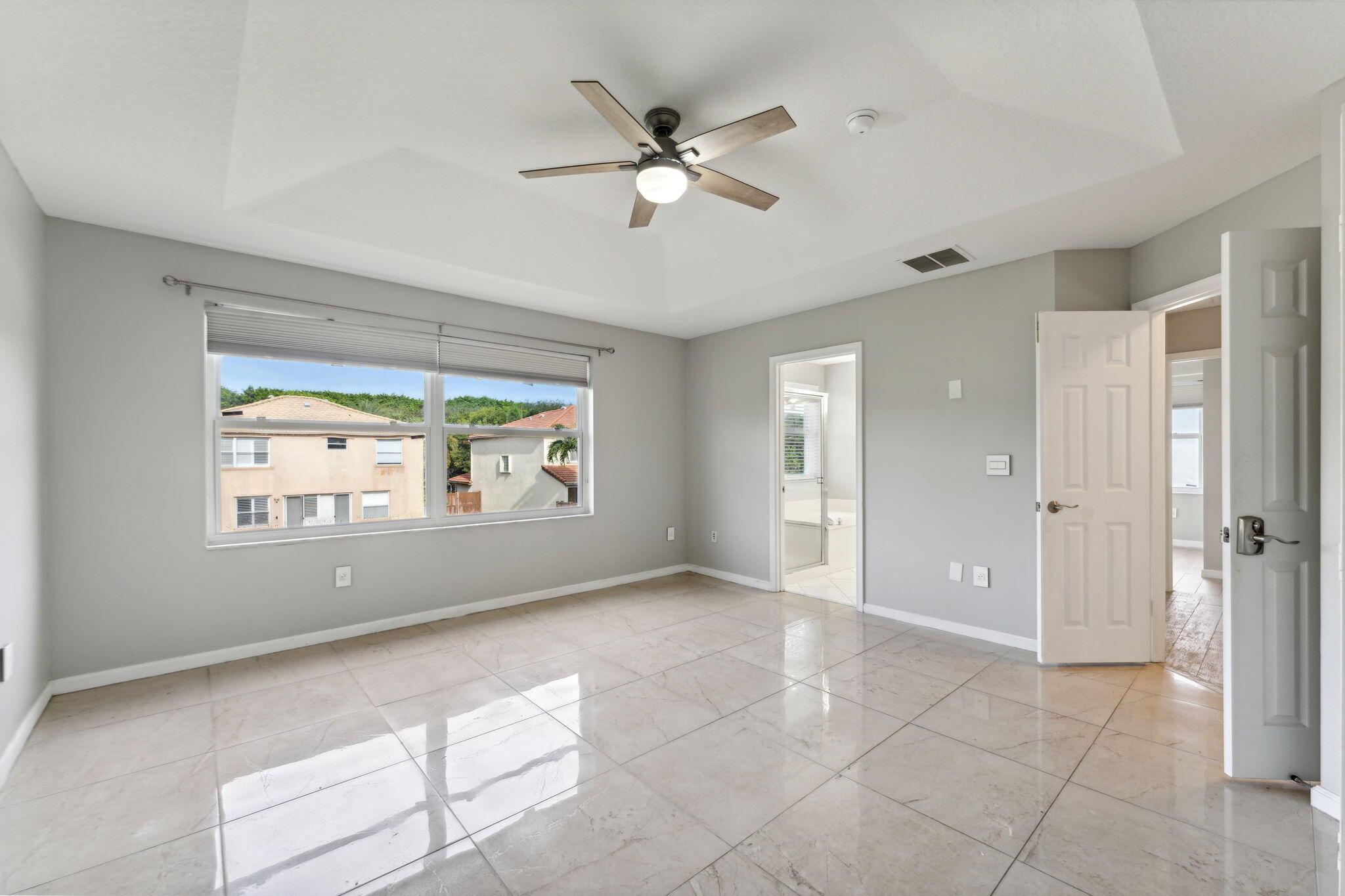 OLYMPIA 2 - Residential Lease