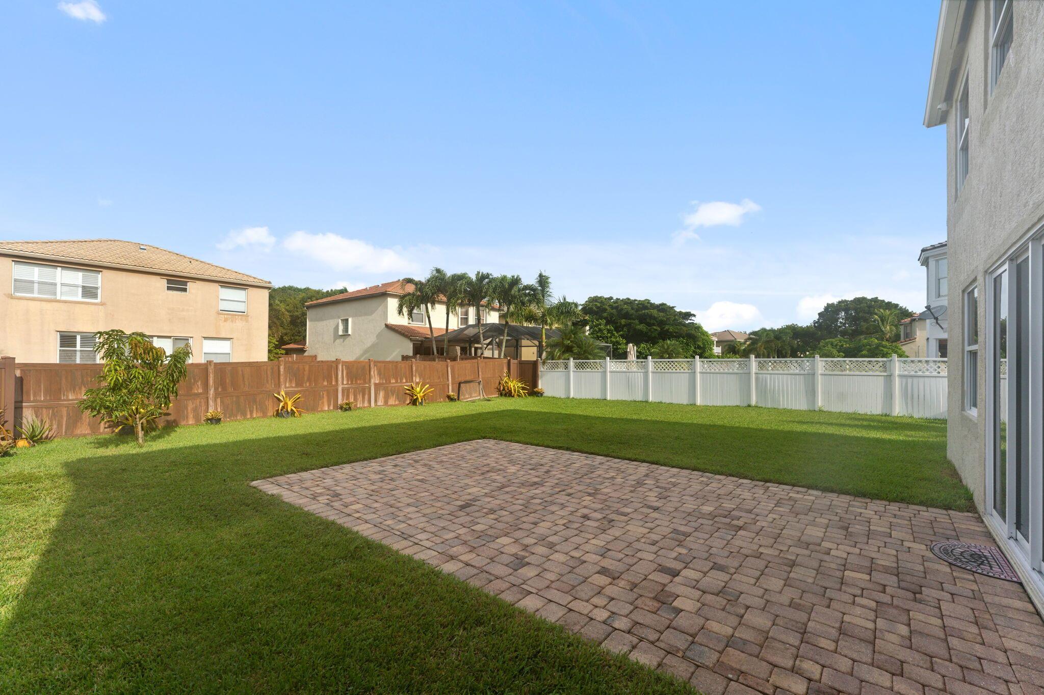 OLYMPIA 2 - Residential Lease