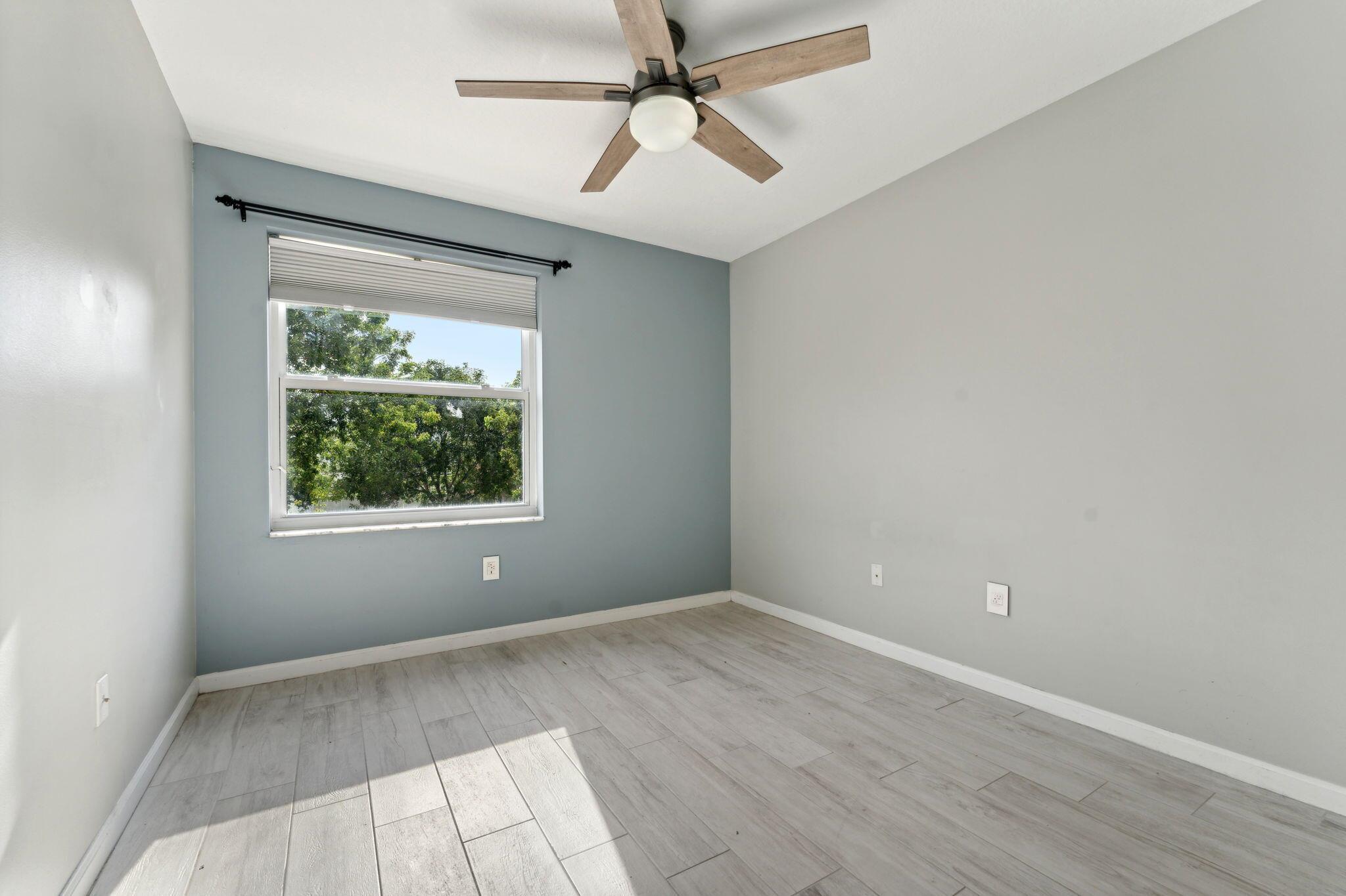 OLYMPIA 2 - Residential Lease