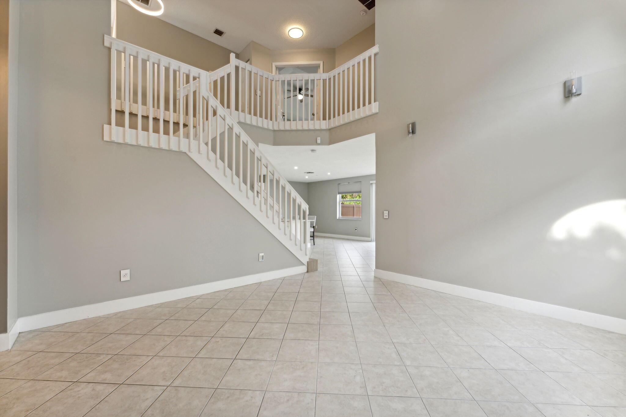 OLYMPIA 2 - Residential Lease