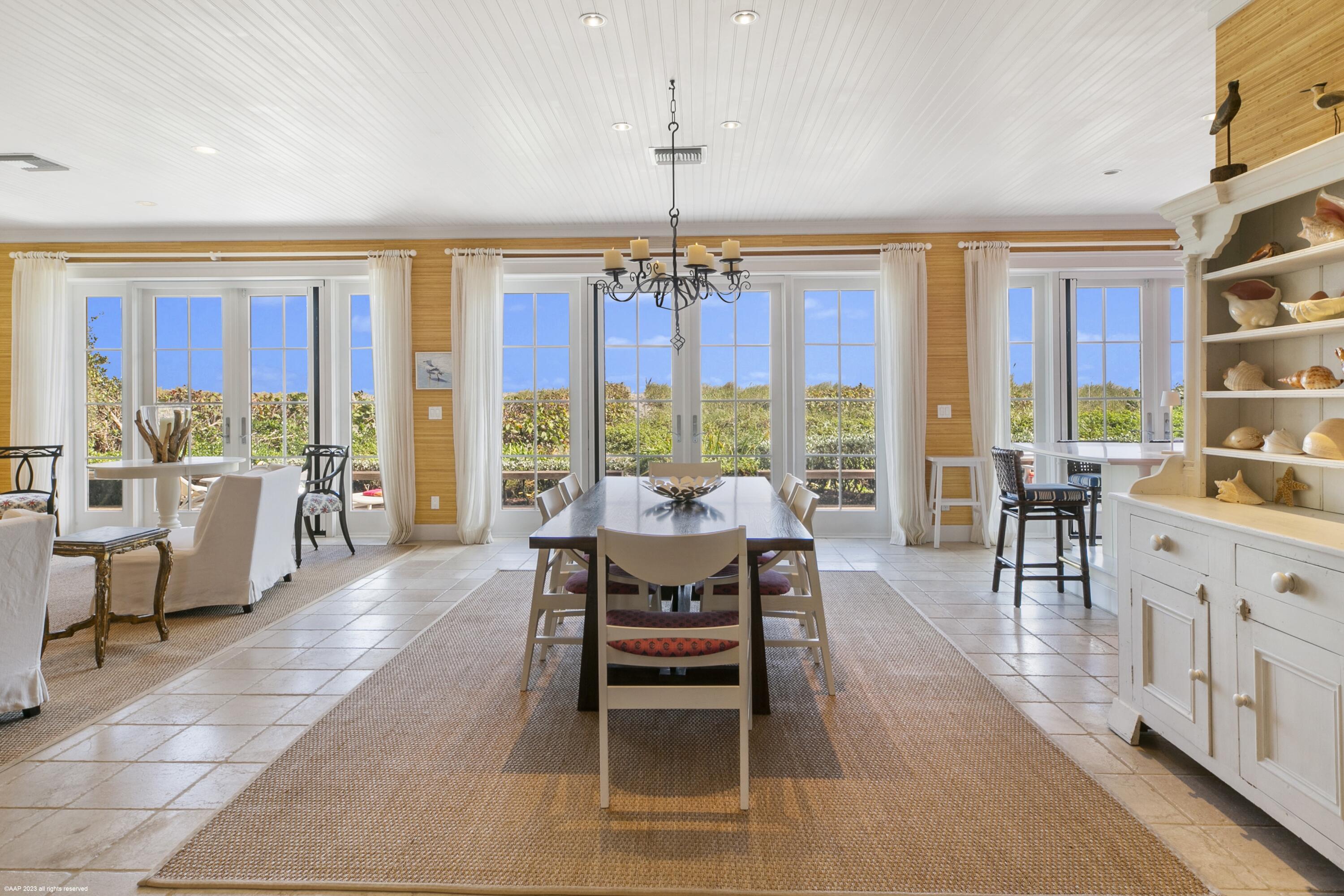 JUPITER ISLAND - Residential