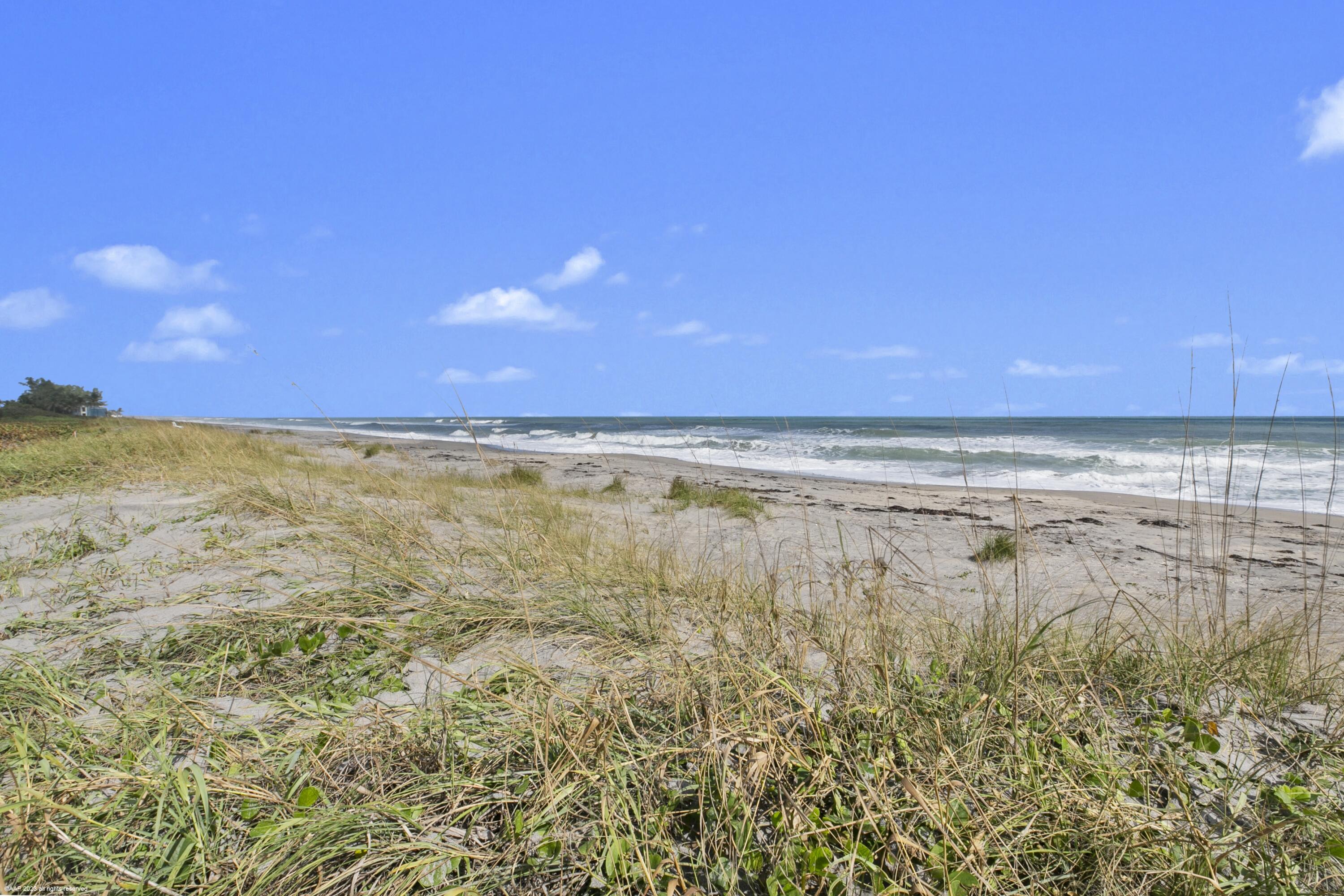 JUPITER ISLAND - Residential