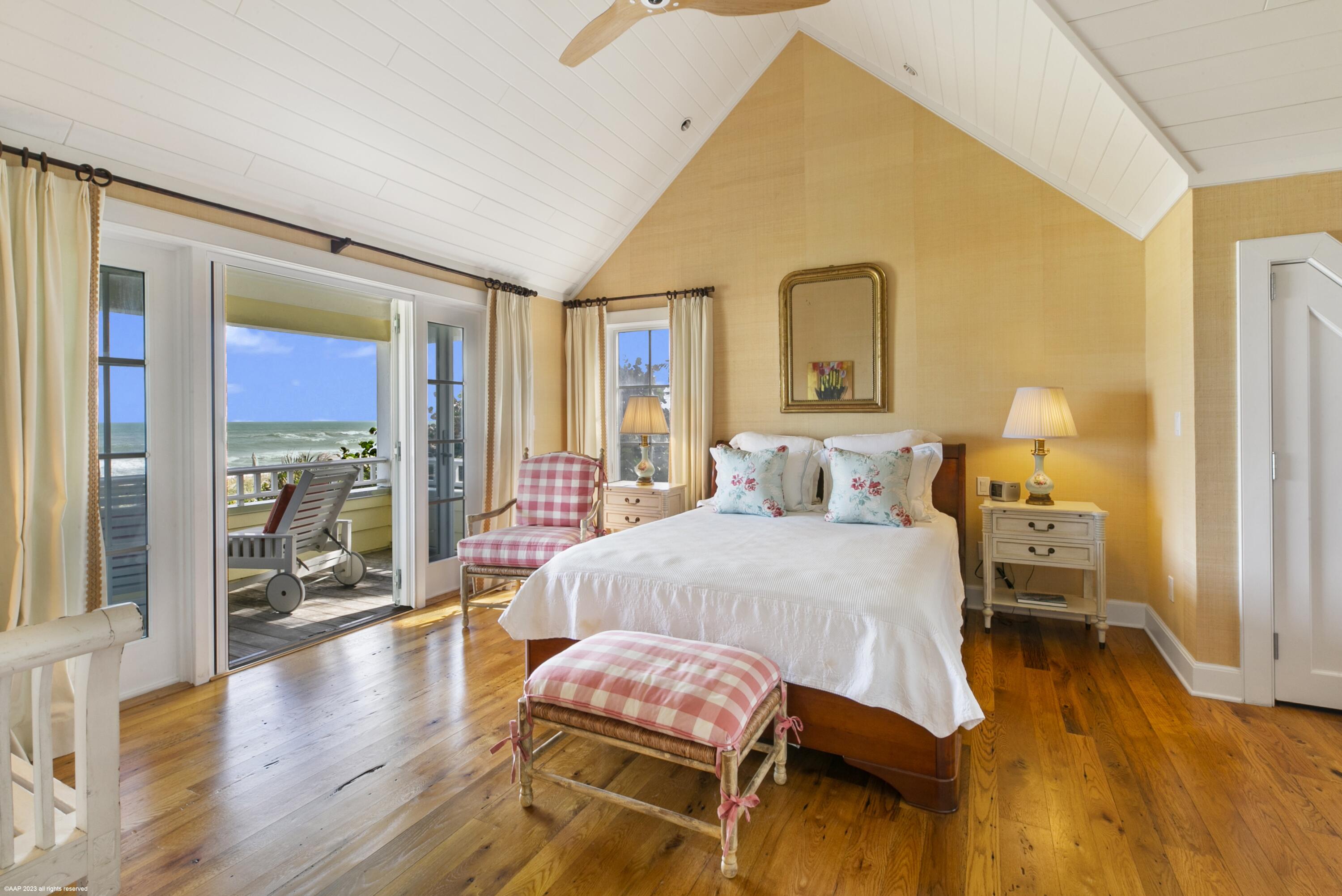 JUPITER ISLAND - Residential