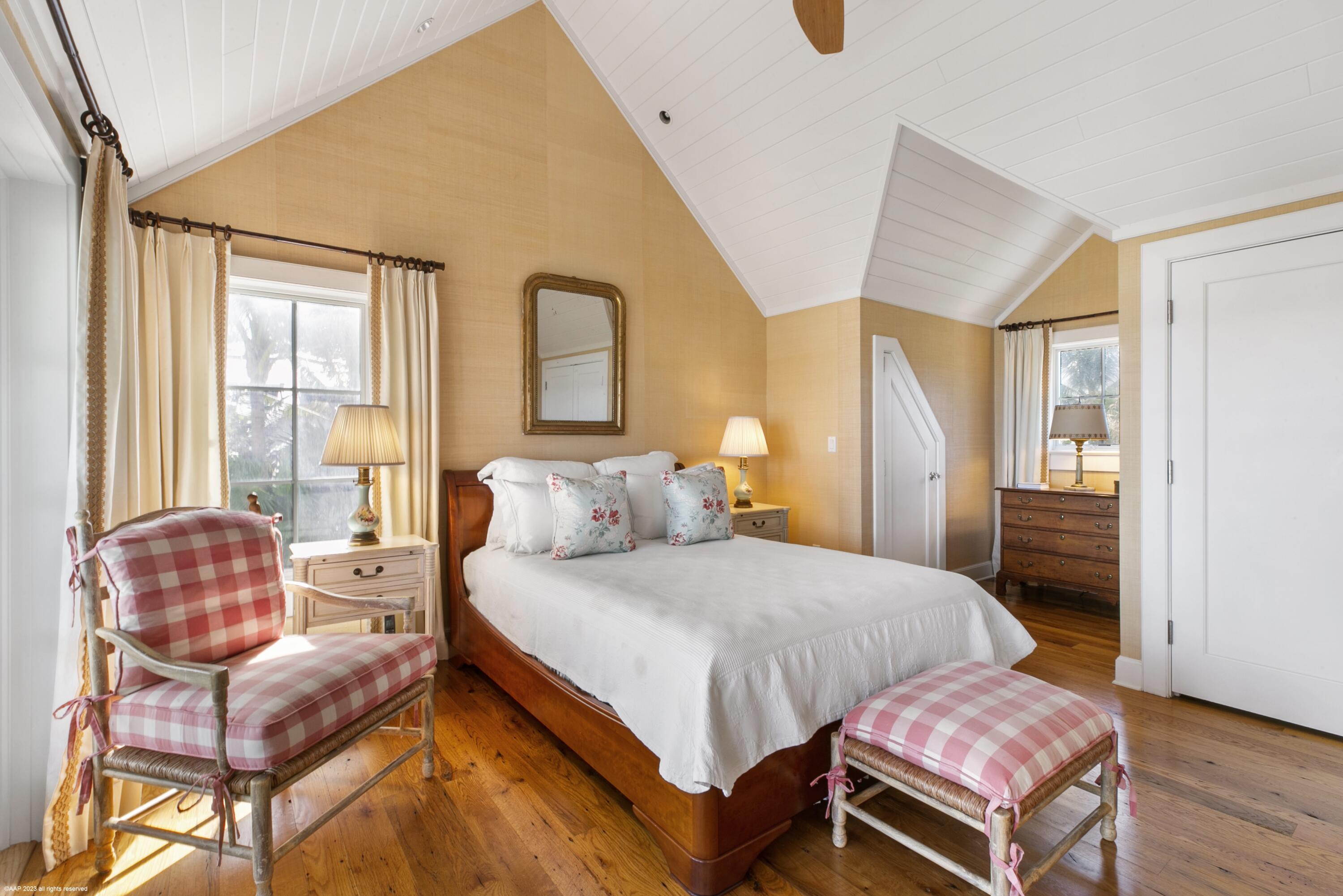 JUPITER ISLAND - Residential