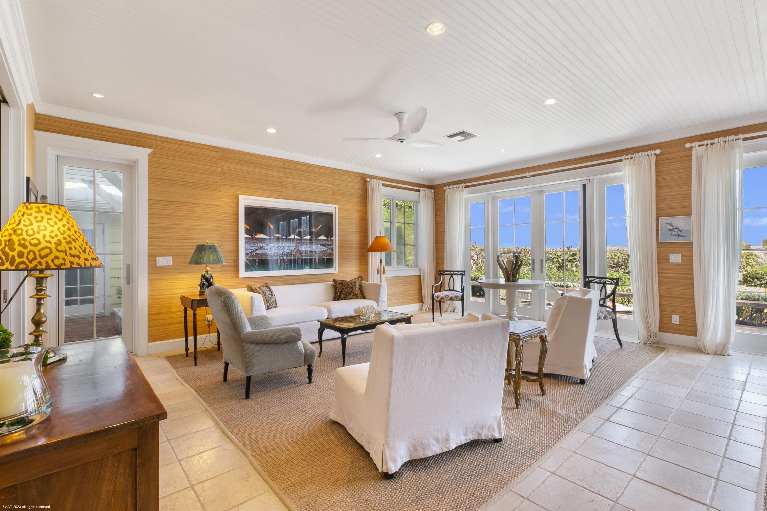 JUPITER ISLAND - Residential