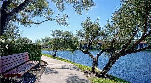 208 Lake Pointe Dr 202 Oakland Park FL 33309