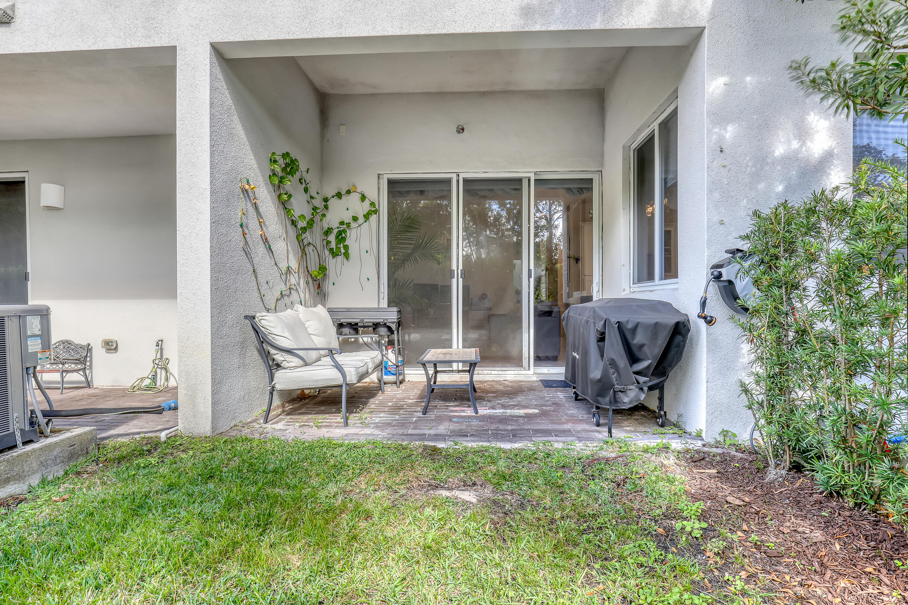 PIONEER ESTATES - Residential