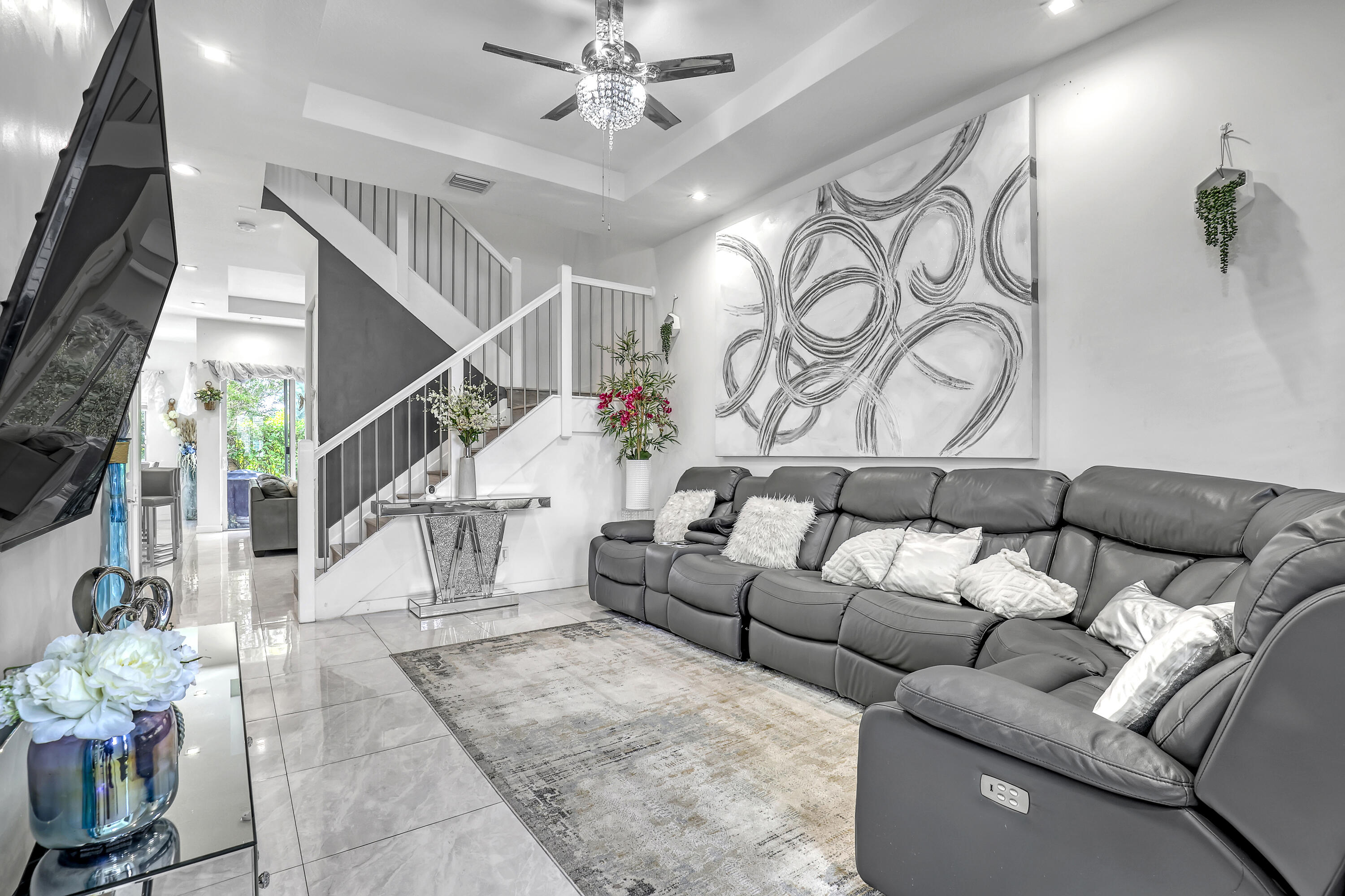 PIONEER ESTATES - Residential