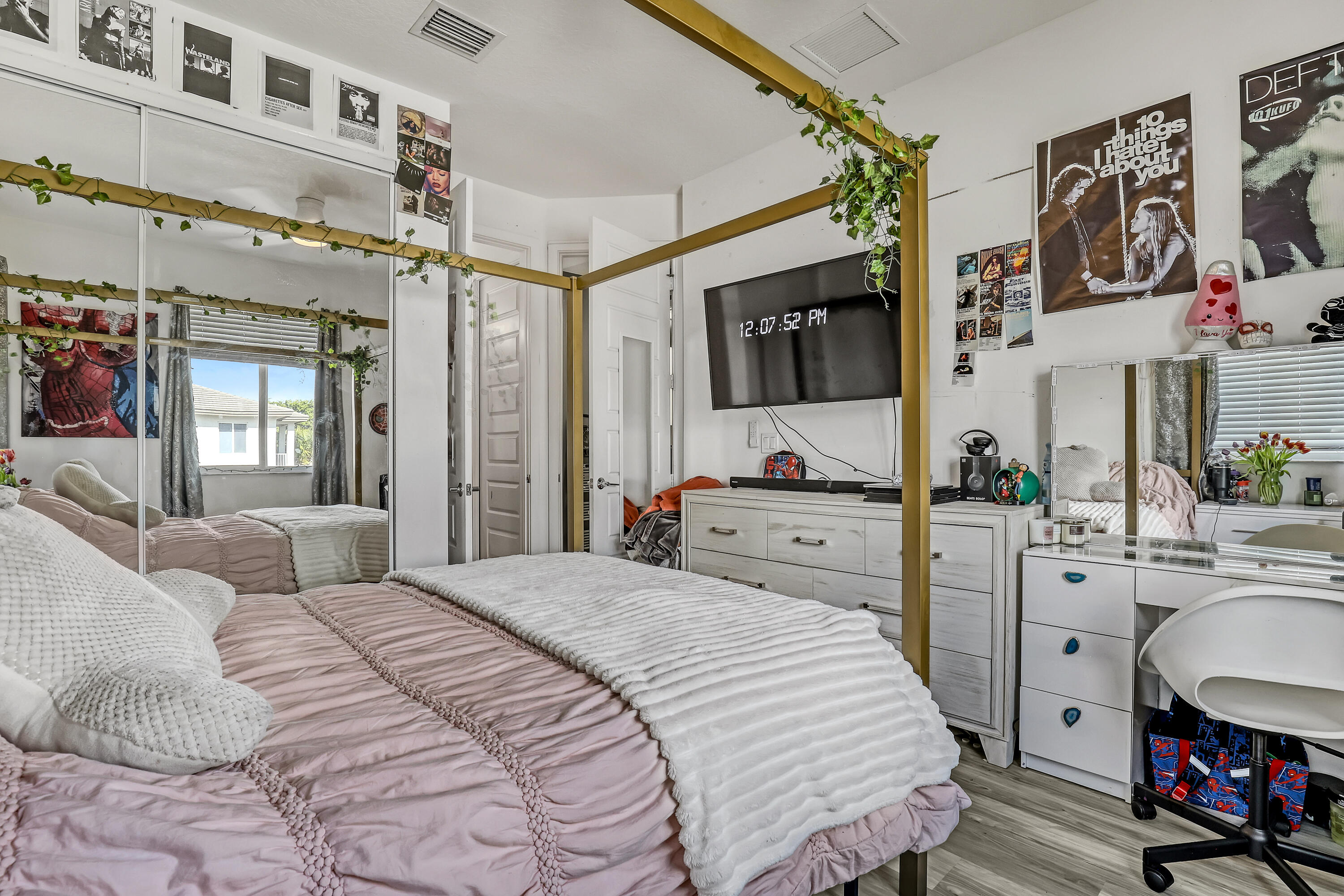 PIONEER ESTATES - Residential