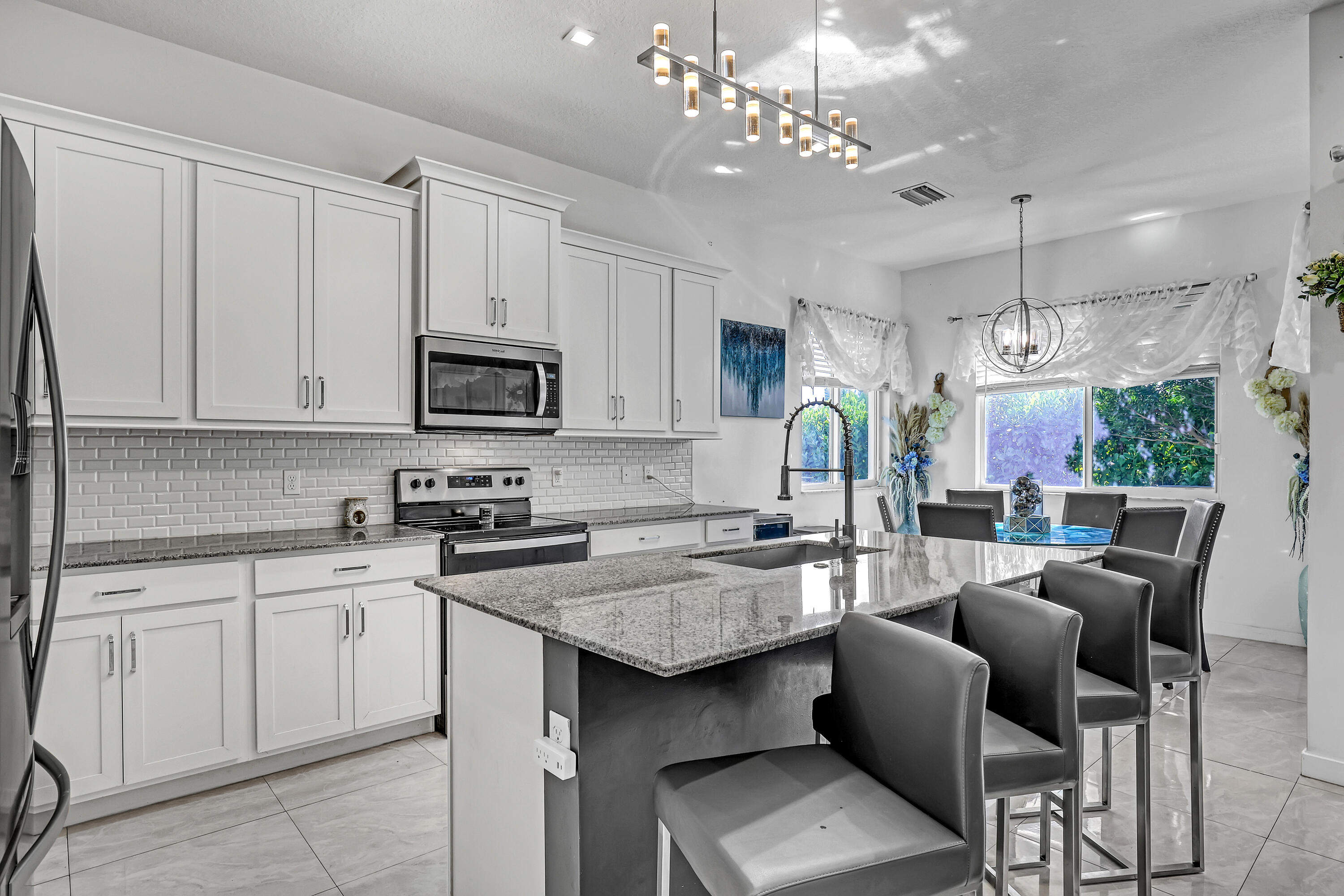 PIONEER ESTATES - Residential