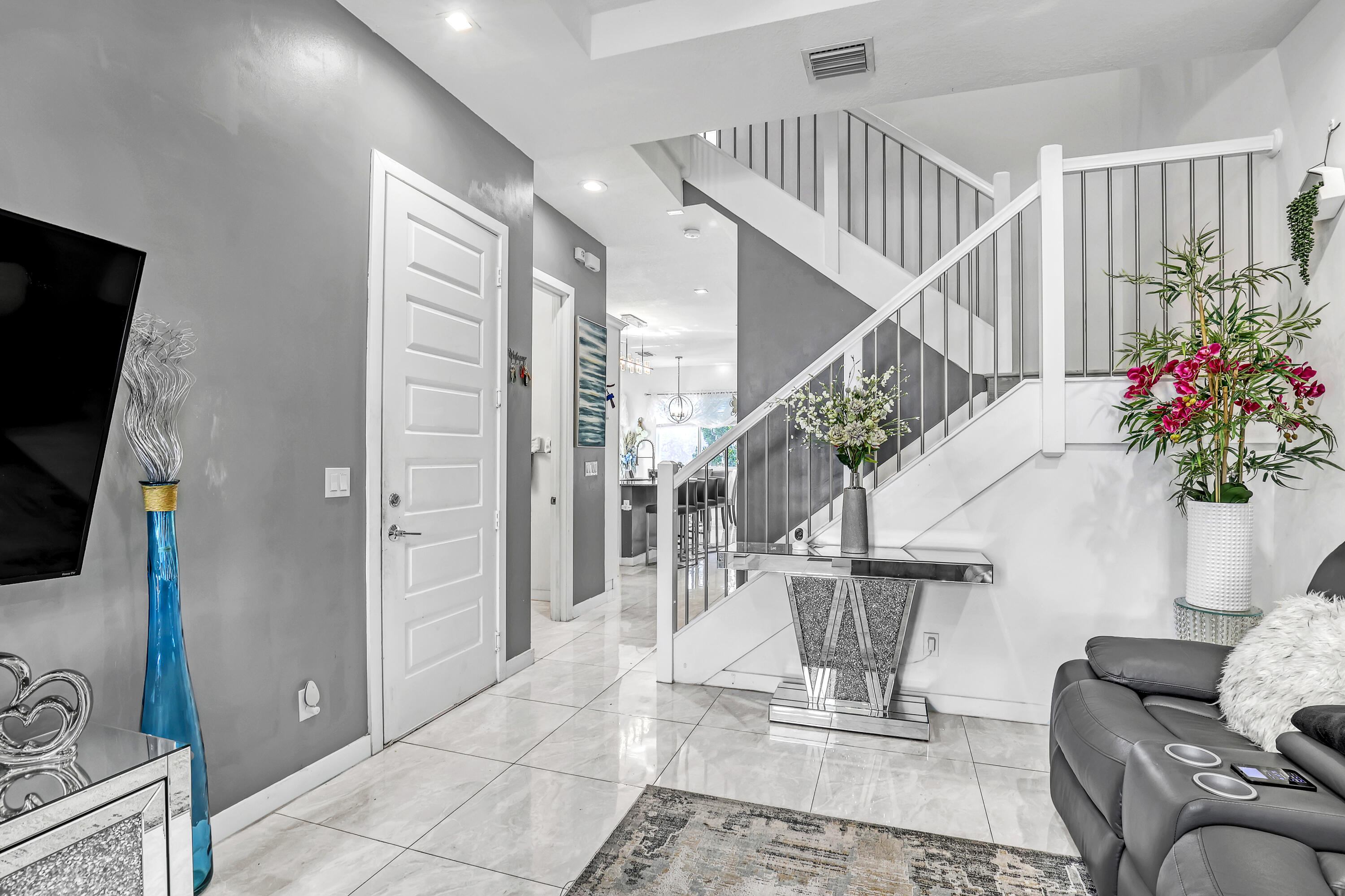 PIONEER ESTATES - Residential