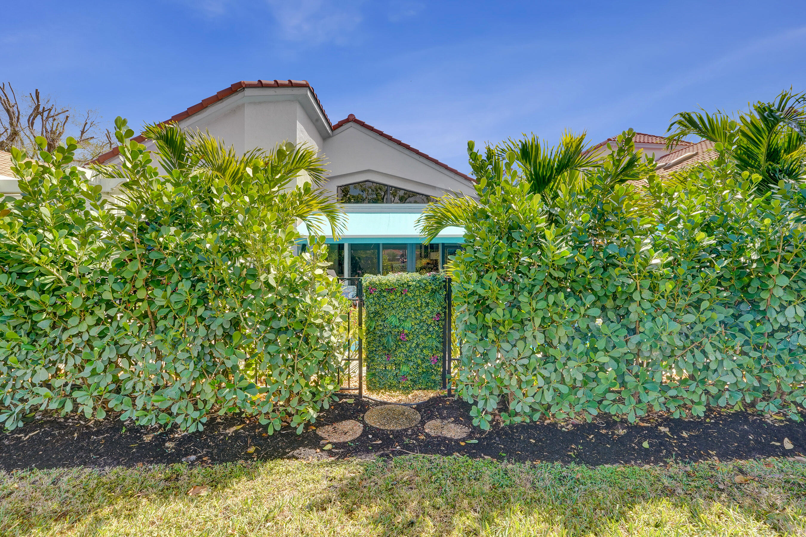 FAIRWAY LANDING - Residential