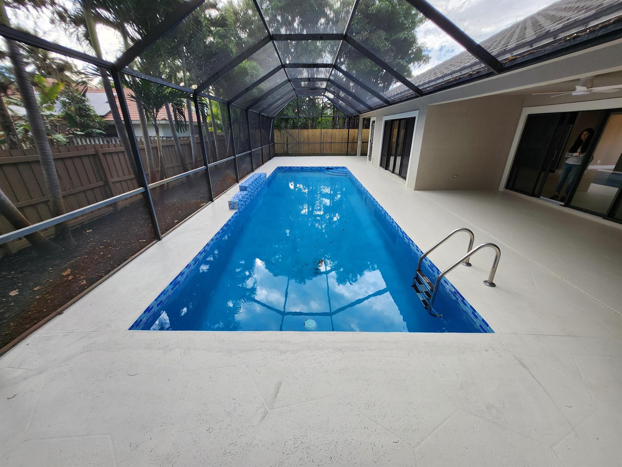 SUGAR POND MANOR OF WELLI - Residential