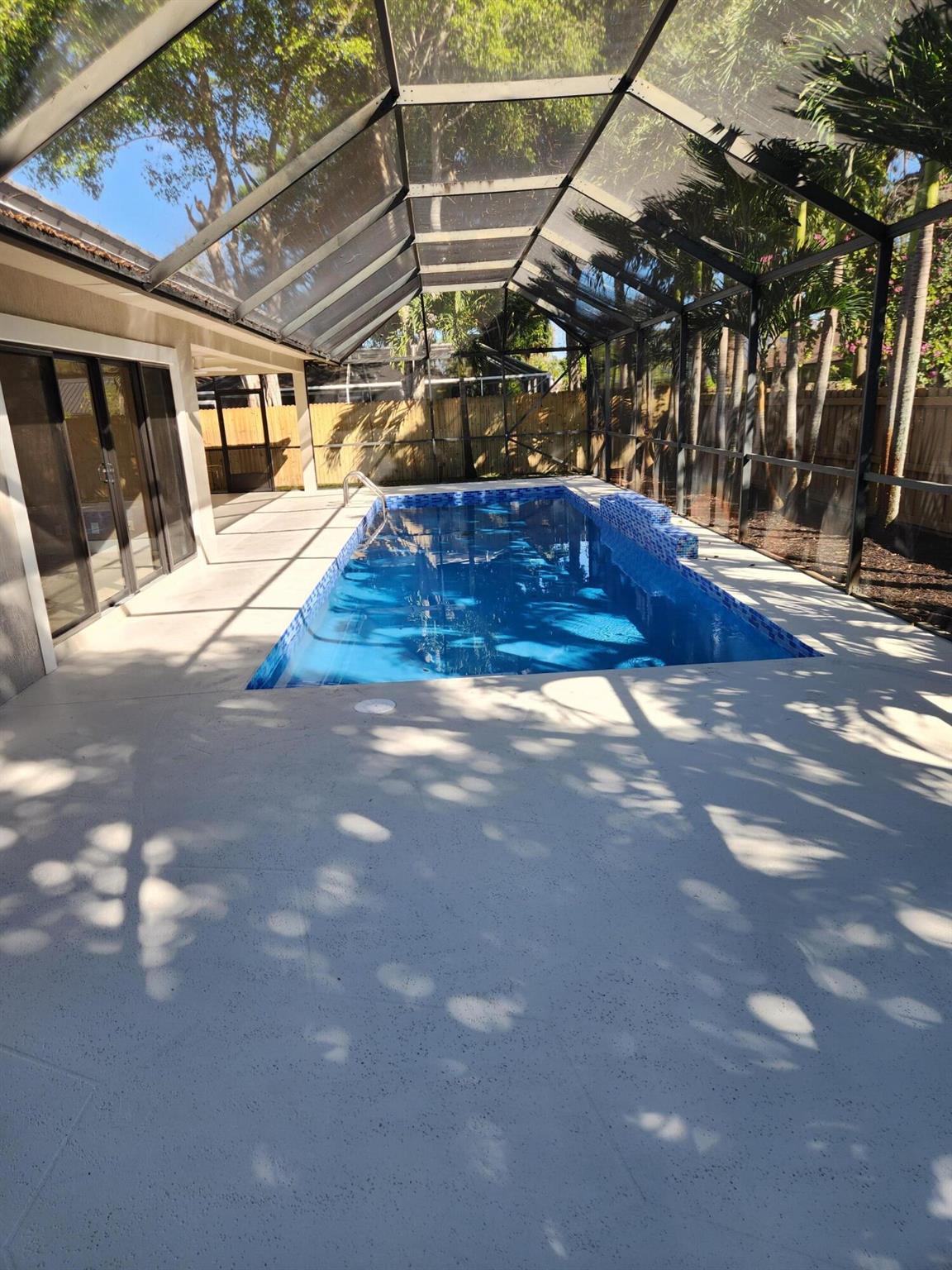 SUGAR POND MANOR OF WELLI - Residential