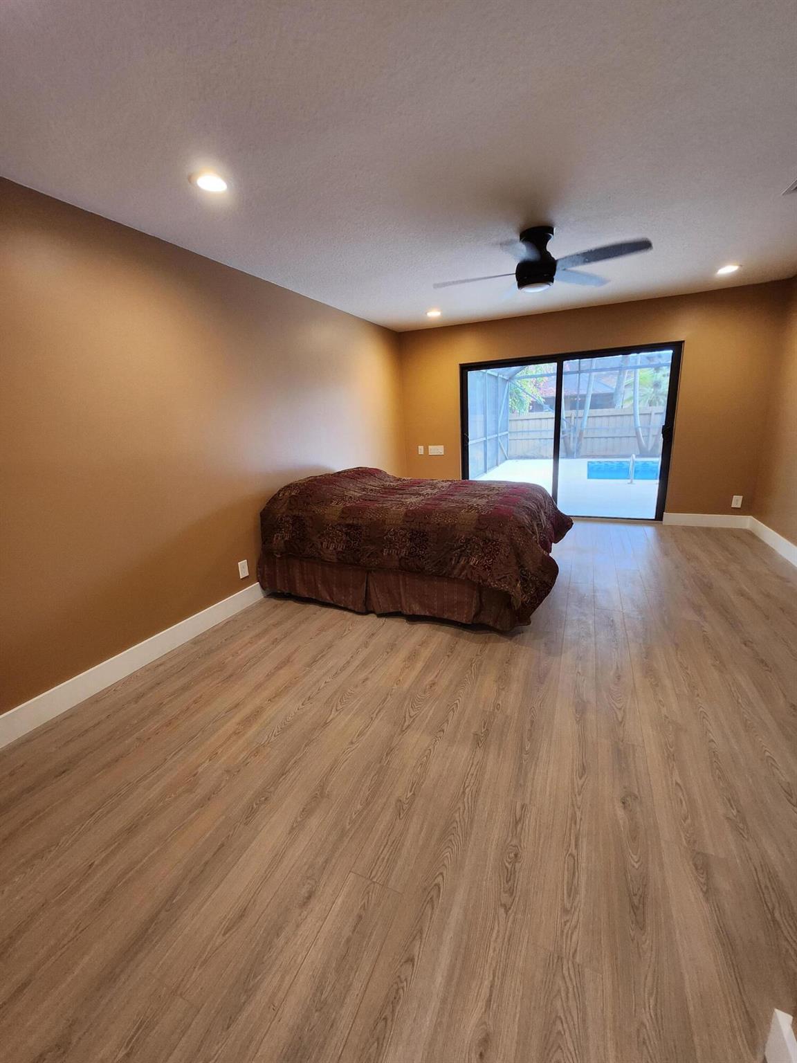 SUGAR POND MANOR OF WELLI - Residential