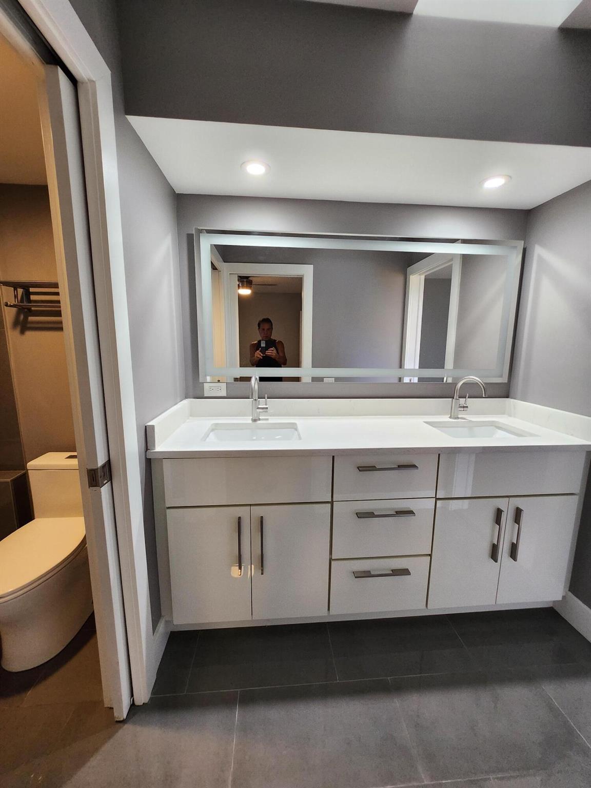 SUGAR POND MANOR OF WELLI - Residential