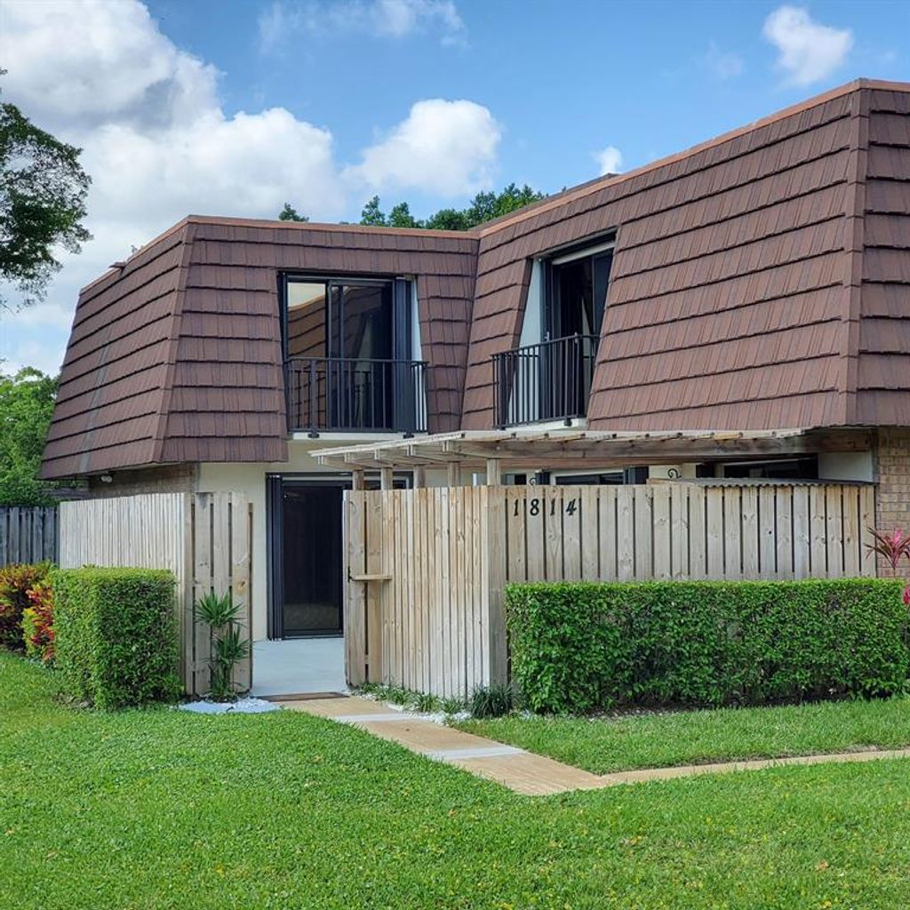 Photo of 1814 18th Lane, Palm Beach Gardens, FL 33418 (MLS # R10699599)