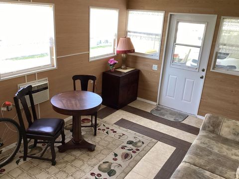 Mobile Home in Hobe Sound FL 8126 Wren Avenue Ave 40.jpg