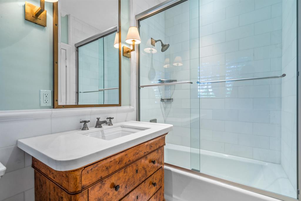 POINT MANALAPAN 2 - Residential