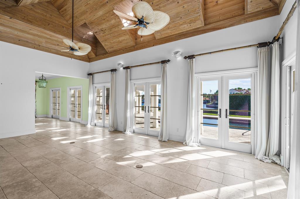 POINT MANALAPAN 2 - Residential