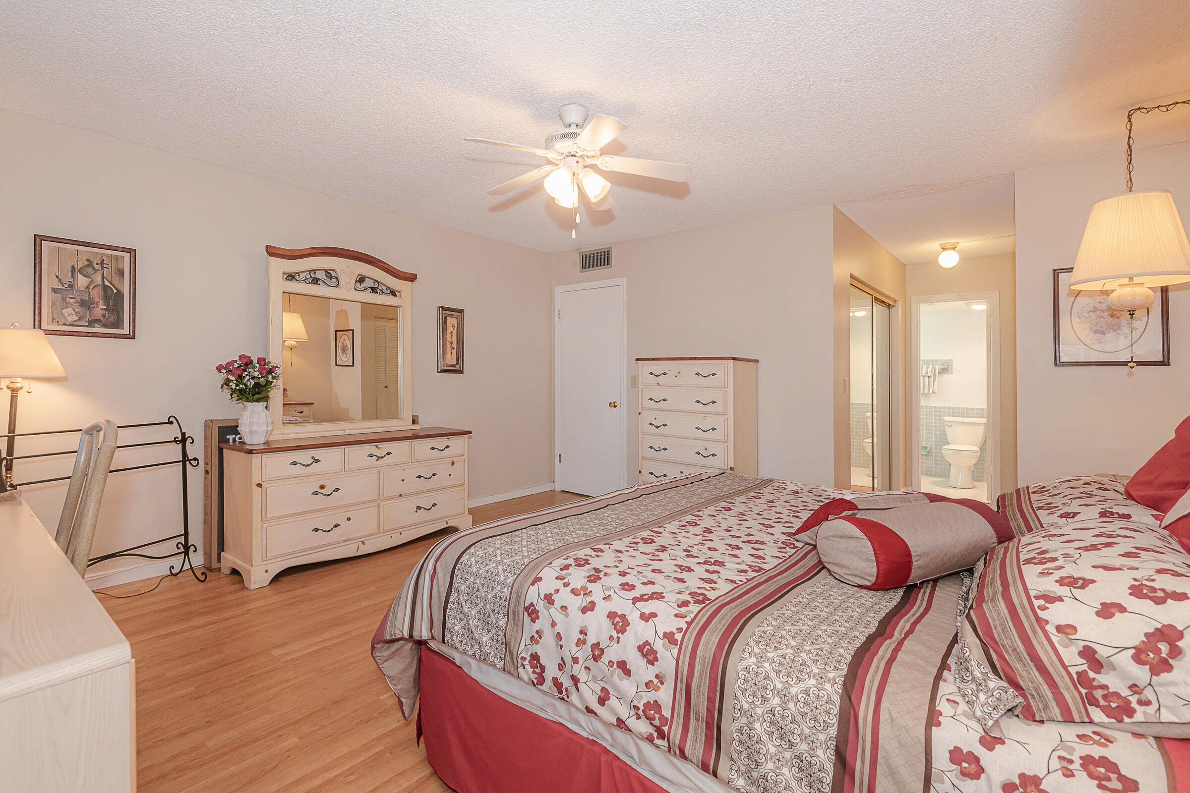 CASTLE APARTMENTS 15 CONDO - Residential