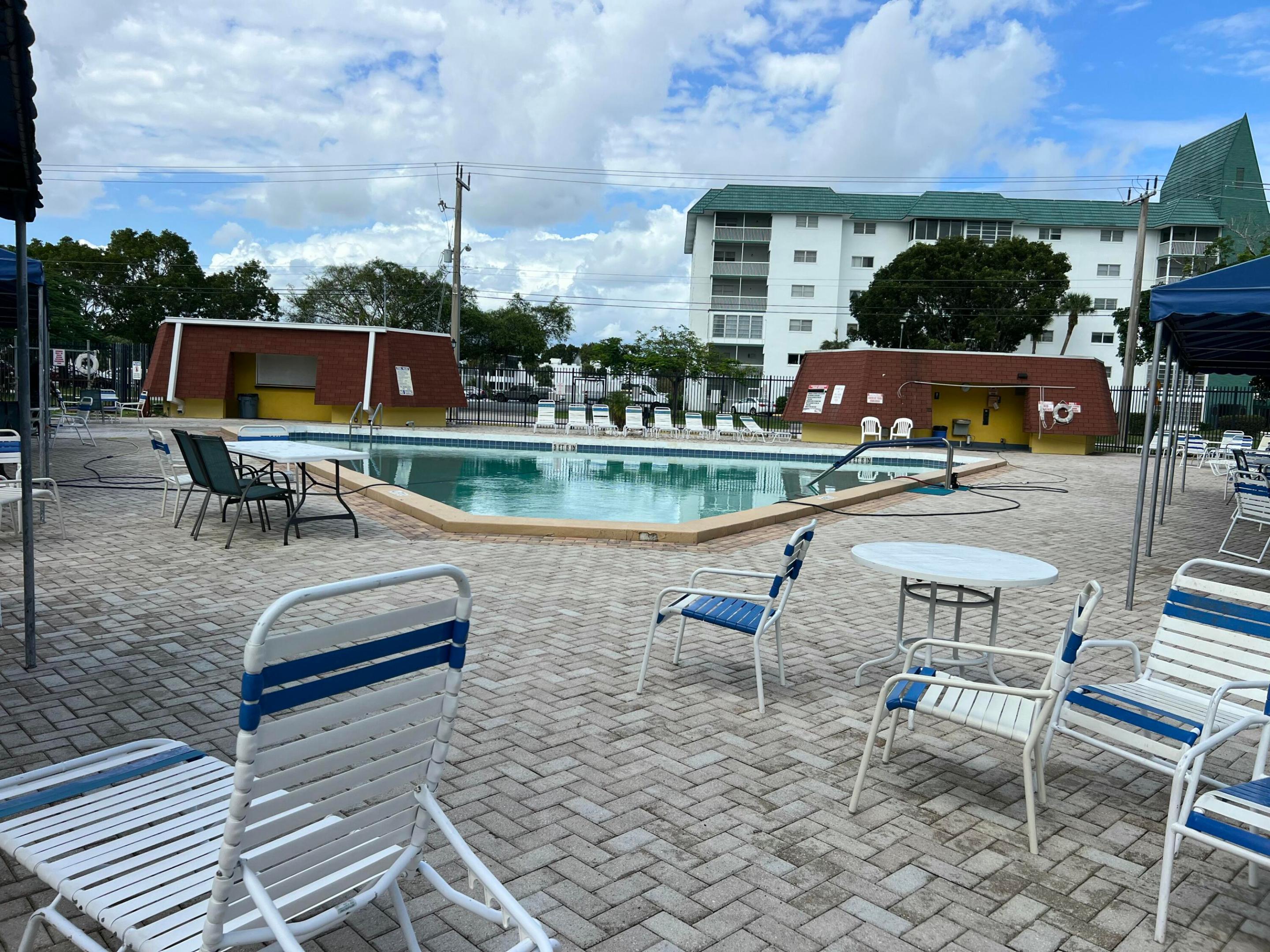 CASTLE APARTMENTS 15 CONDO - Residential