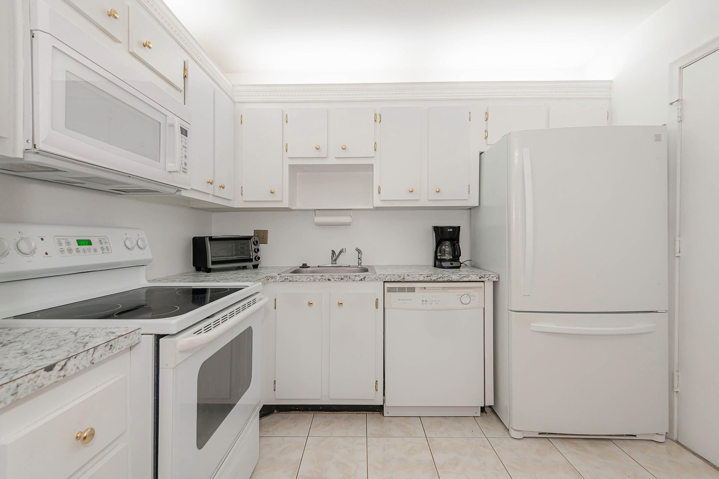 4770 NW 21st Street 105