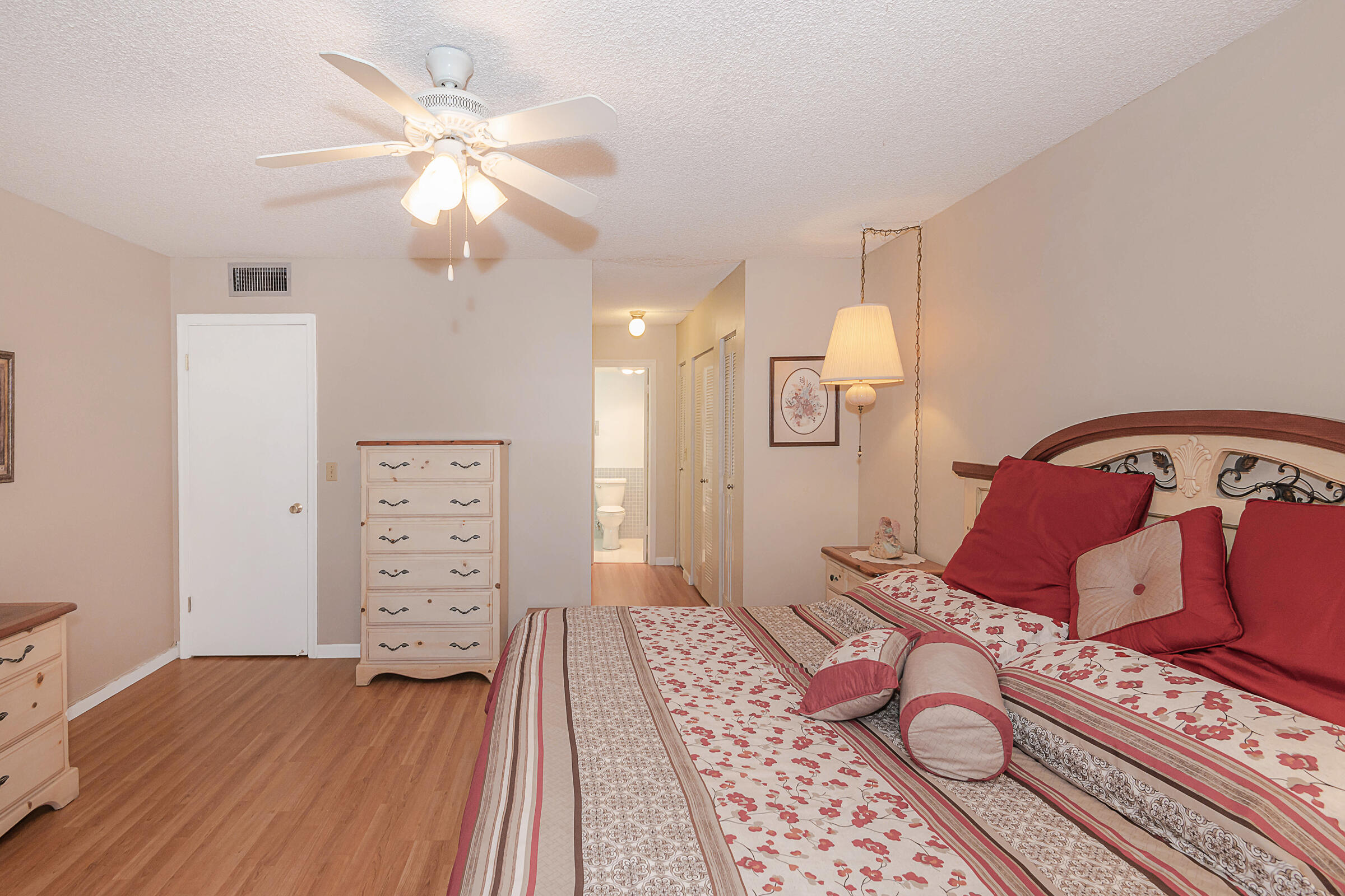 CASTLE APARTMENTS 15 CONDO - Residential