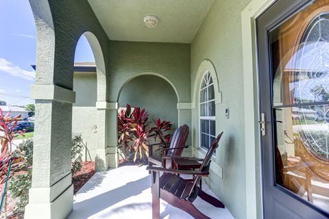 Featured picture for the property R10970225