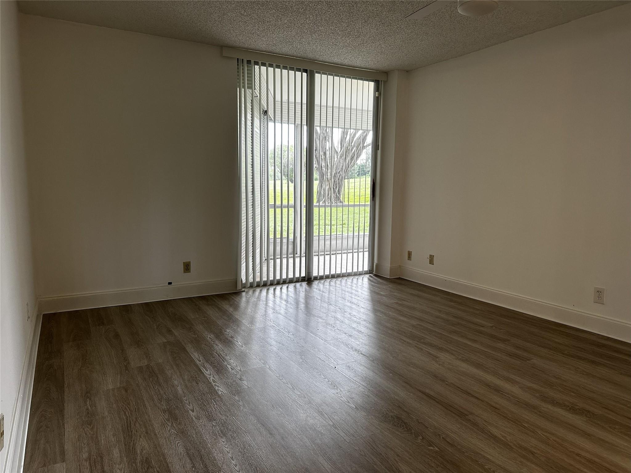 Boca Teeca Cond 8 - Residential