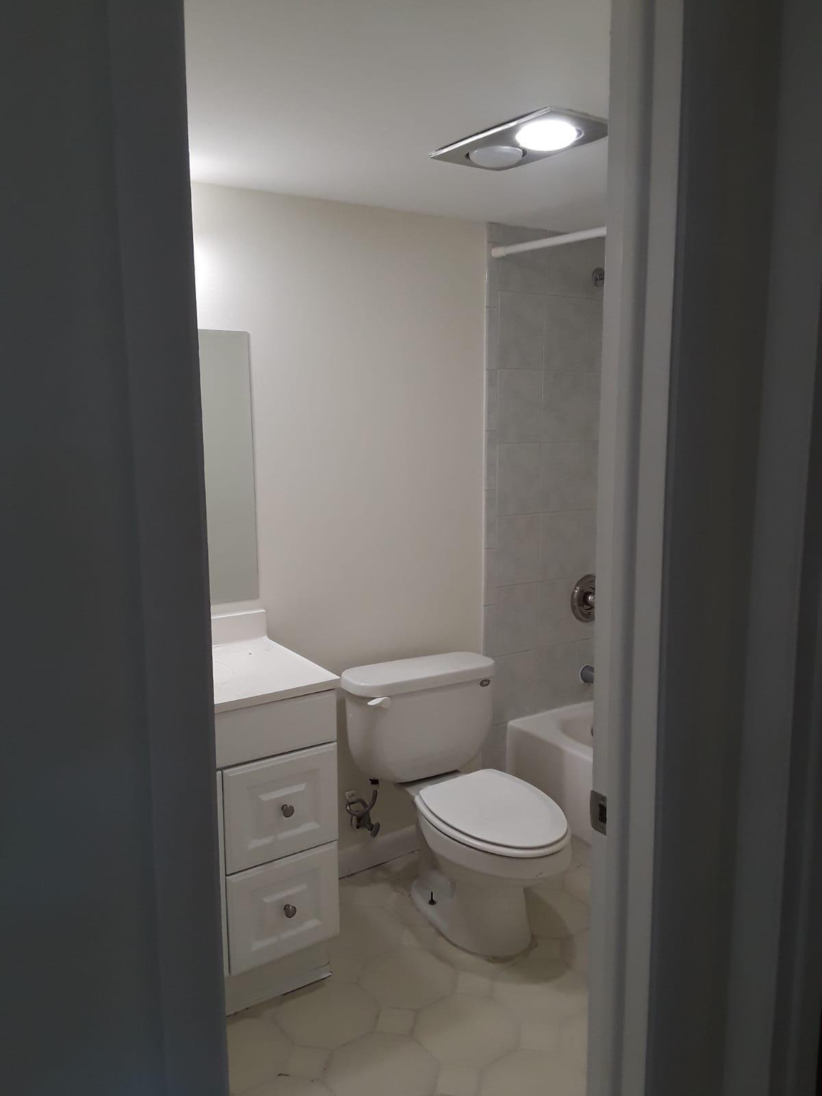 FOUNTAINS OF PALM BEACH CONDO 5 - Residential Lease