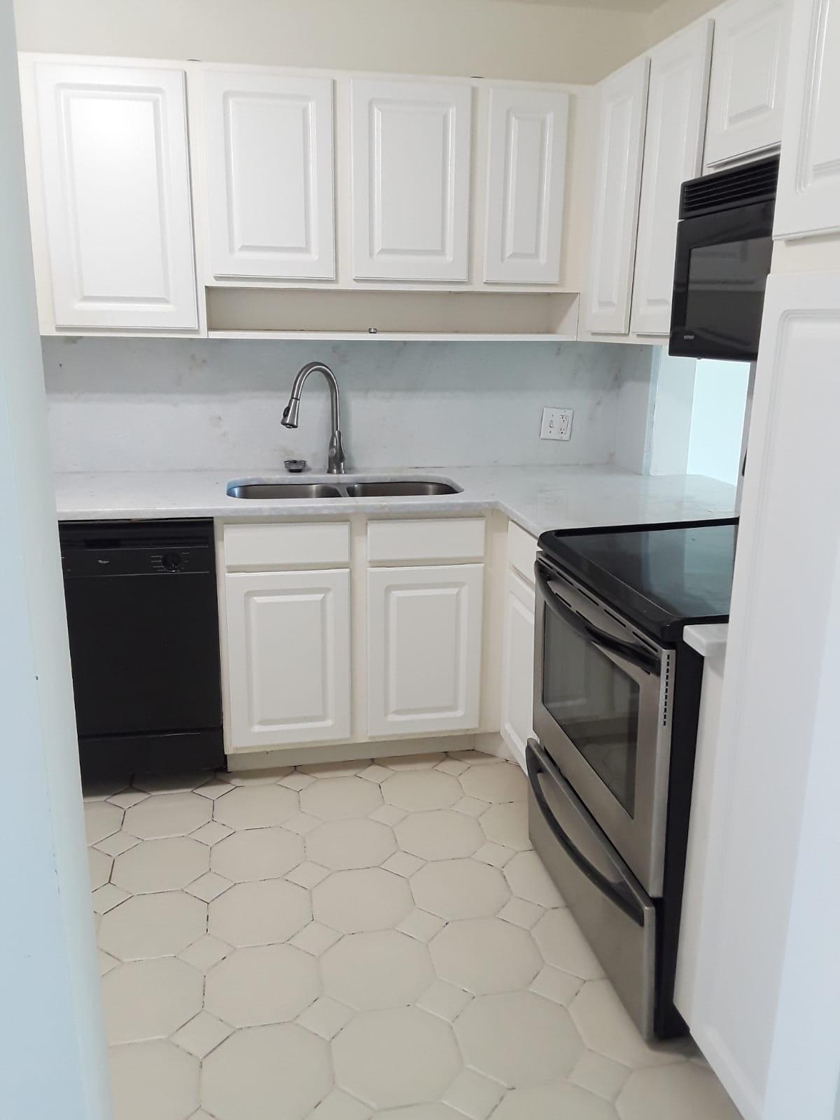 FOUNTAINS OF PALM BEACH CONDO 5 - Residential Lease