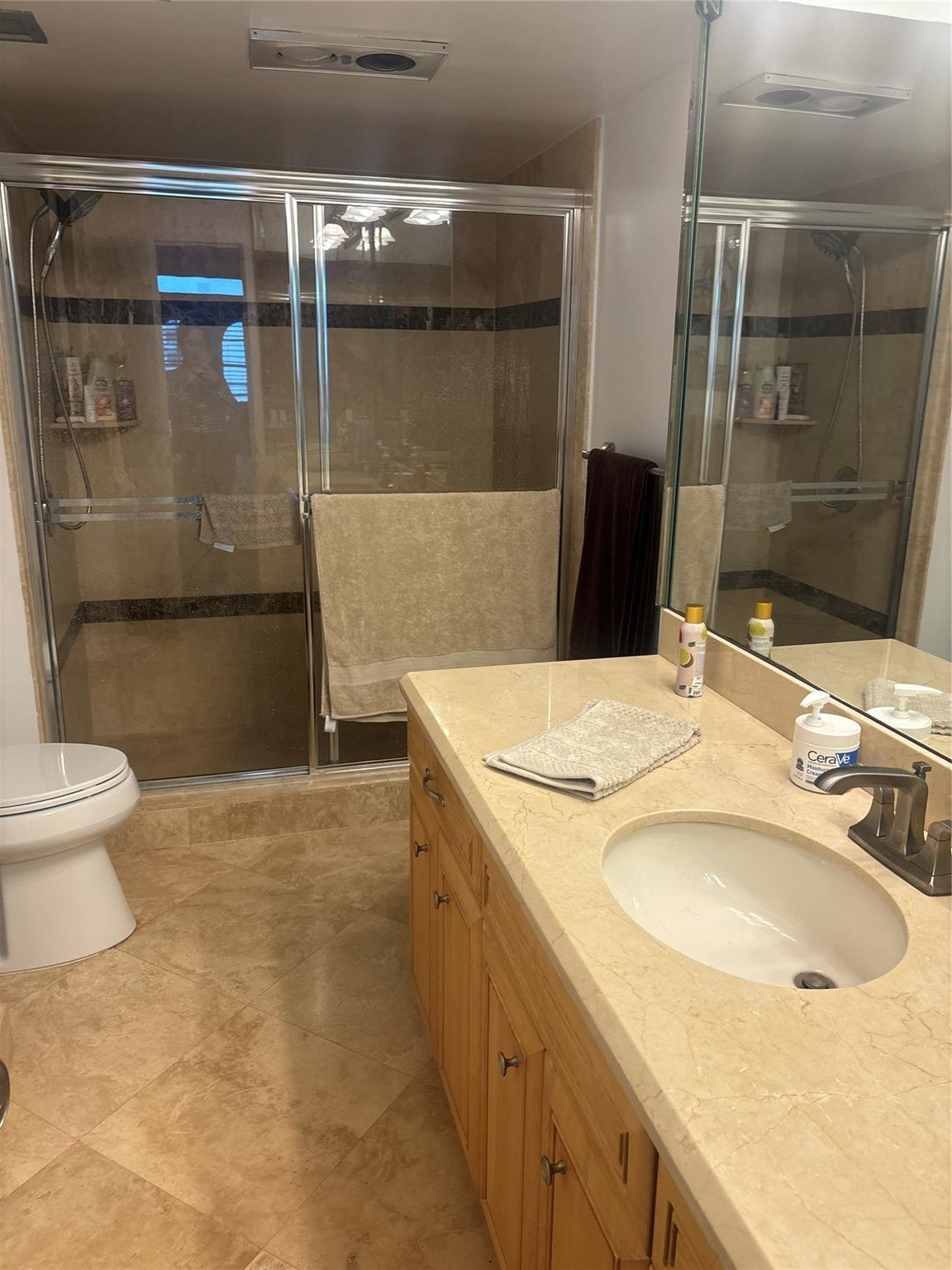 La Bonne Vie Condo - Residential Lease