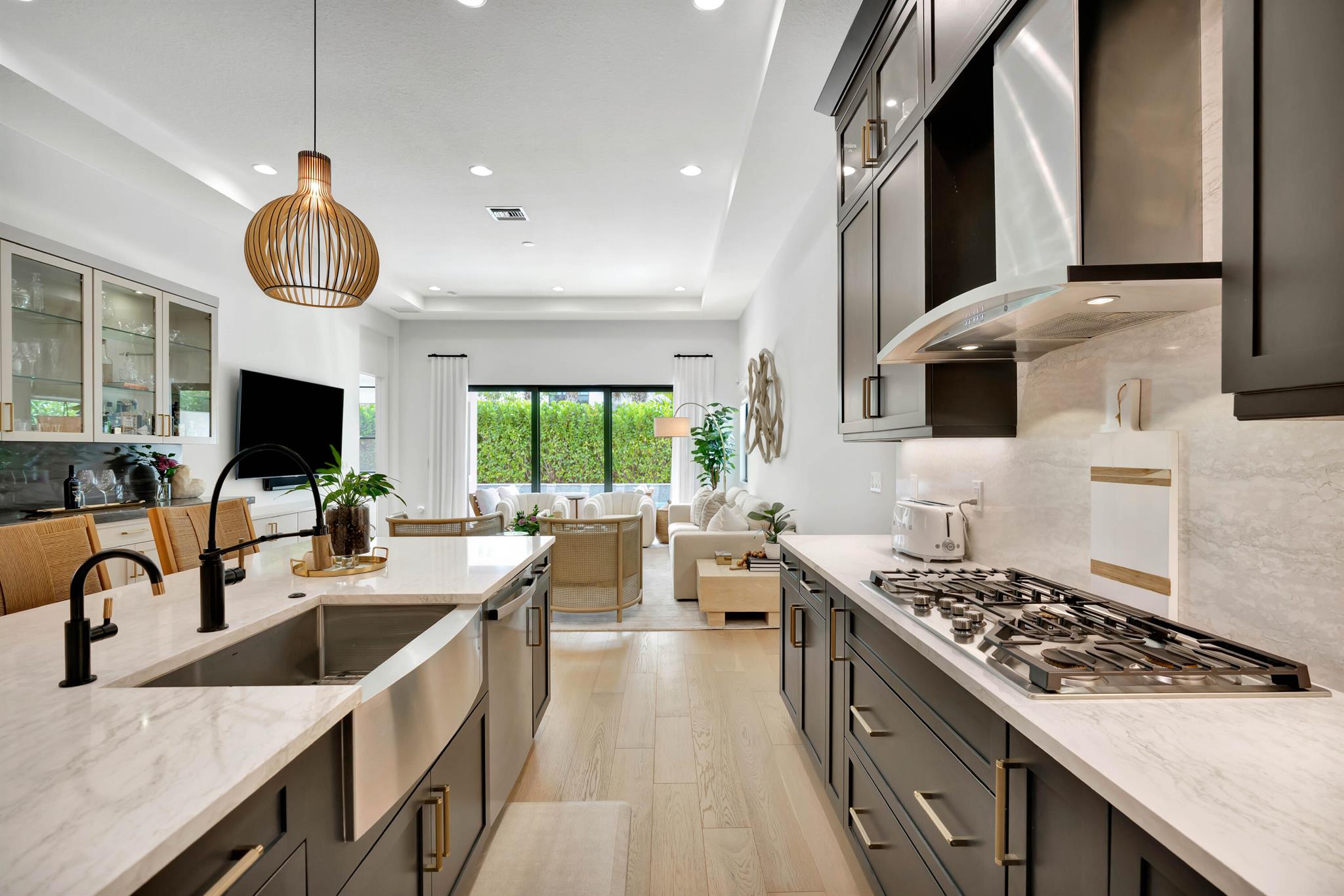 ARTISTRY - Residential