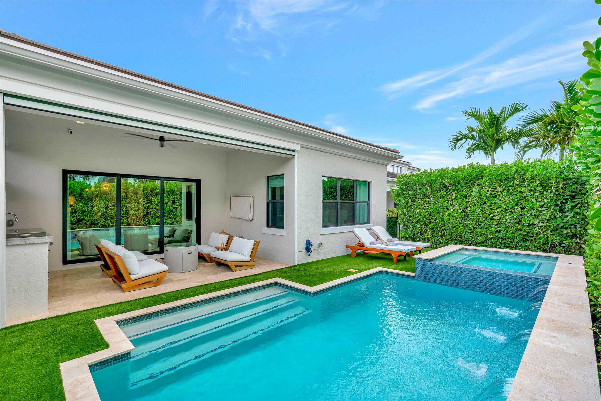 ARTISTRY - Residential