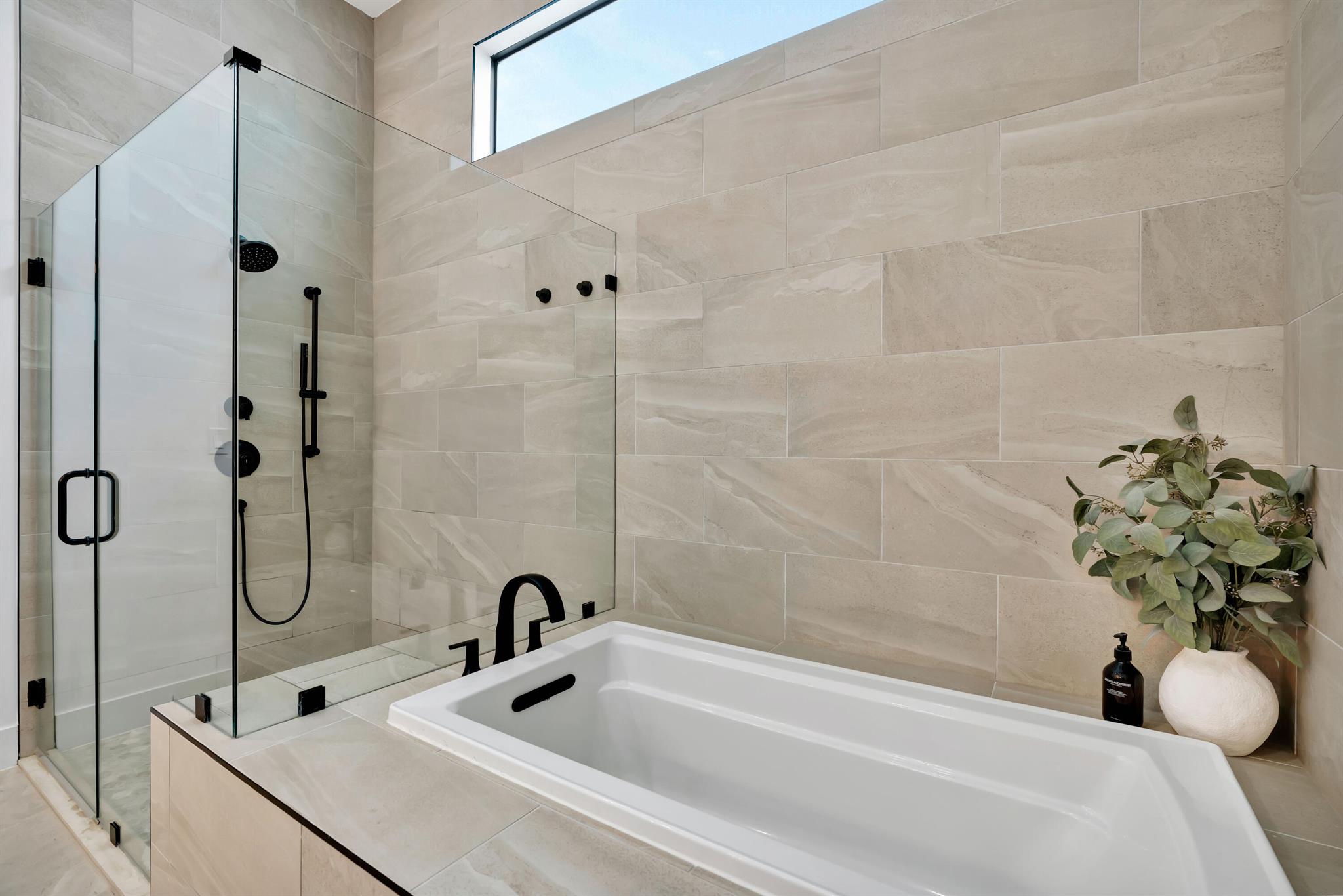 ARTISTRY - Residential