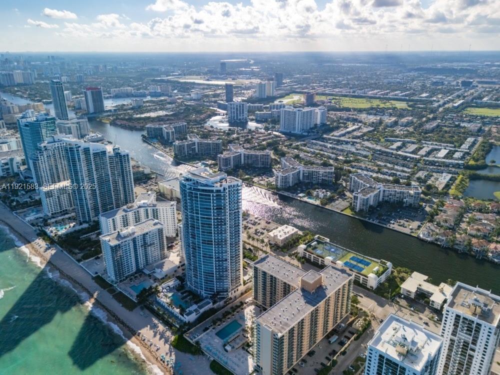 800 Parkview Drive 726